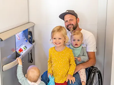 peti-mit-seinen-drei-kindern