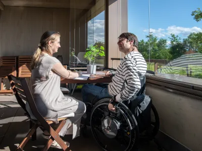 https://backend.paraplegie.ch/sites/default/files/styles/thumbnail/public/2025-02/Gruppe%20Seeseitig%20II%20%281%29_0.jpg.webp?itok=iStmRs2k