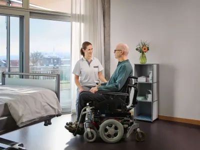 Berufsportrait Pflegefachperson