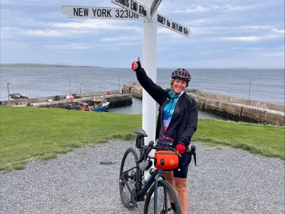 E infine l’arrivo, dopo 14 giorni, 87 ore e 12 minuti in sella, coronati da un’emozione travolgente.
