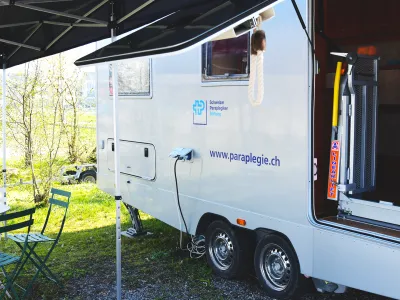 Barrierefreier Wohnwagen der Schweizer Paraplegiker-Stiftung