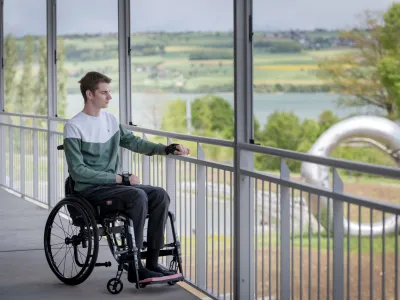 nico_auf_dem_balkon_des_spz