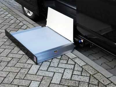 Orthotec Fahrzeugumbau Rollstuhllifte Kassettenlift K90 Aktiv