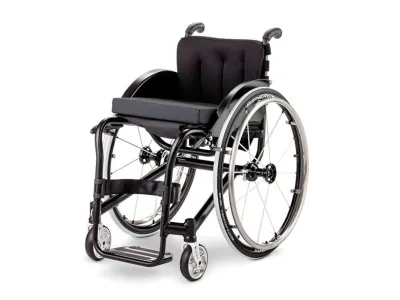 Orthotec Rehabilitationstechnik Aktiv-Rollstuhl Meyra Hurricane Alltag