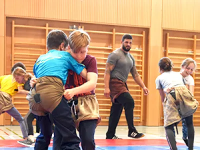 schuelerspende an die Schweizer Paraplegiker-Stiftung