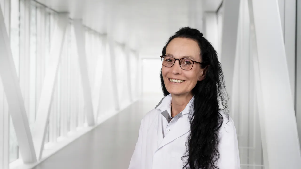 Francine Aregger 