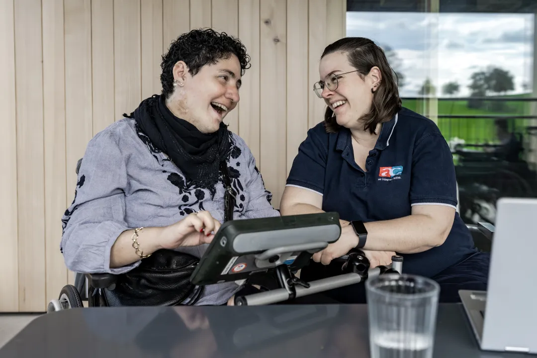 Claudia Argentieri mit AC-Beraterin Denise
