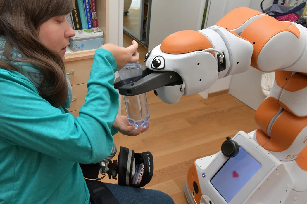 Assistenzroboter Lio Schweizer Paraplegiker-Stiftung