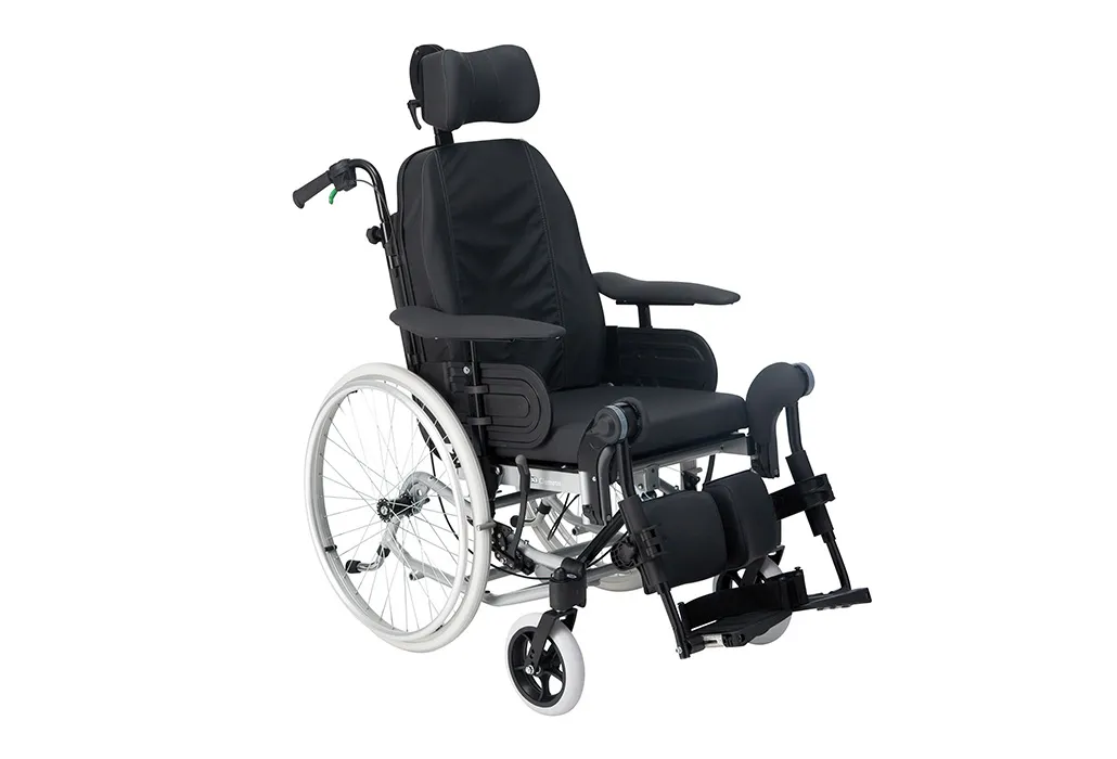 Orthotec Rehatechnik Pflege-Rollstuhl Invacare Rea Clematis