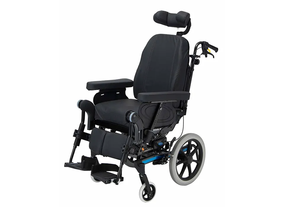 Orthotec Rehatechnik Pflege-Rollstuhl Invacare Rea Dahlia