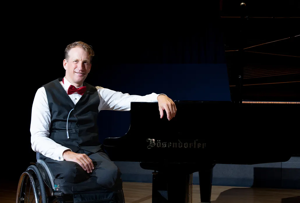Christian Wenk ist querschnittgelähmt und spielt leidenschaftlich Klavier.