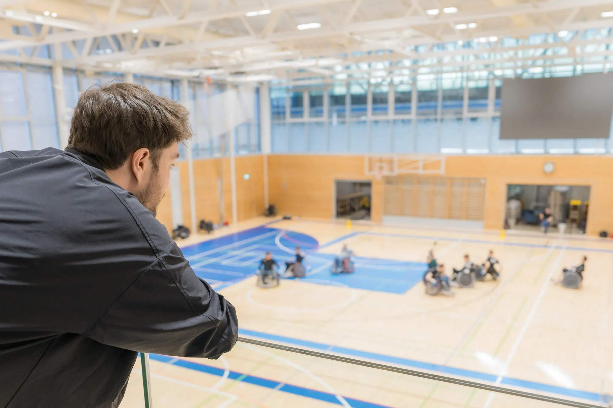 Zian beim Rollstuhltraining