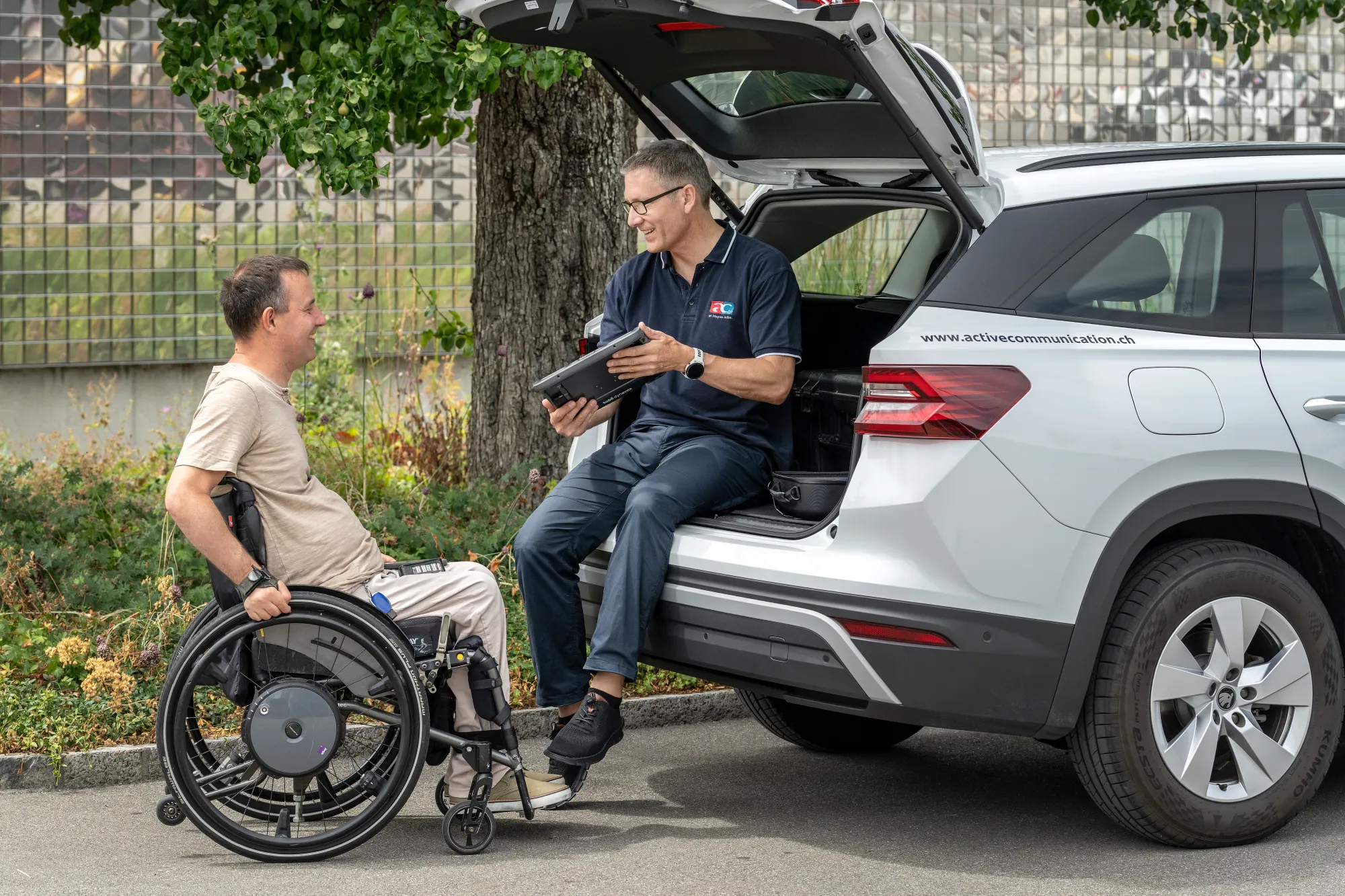 AC-Berater Stephan Korner mit einem Klienten