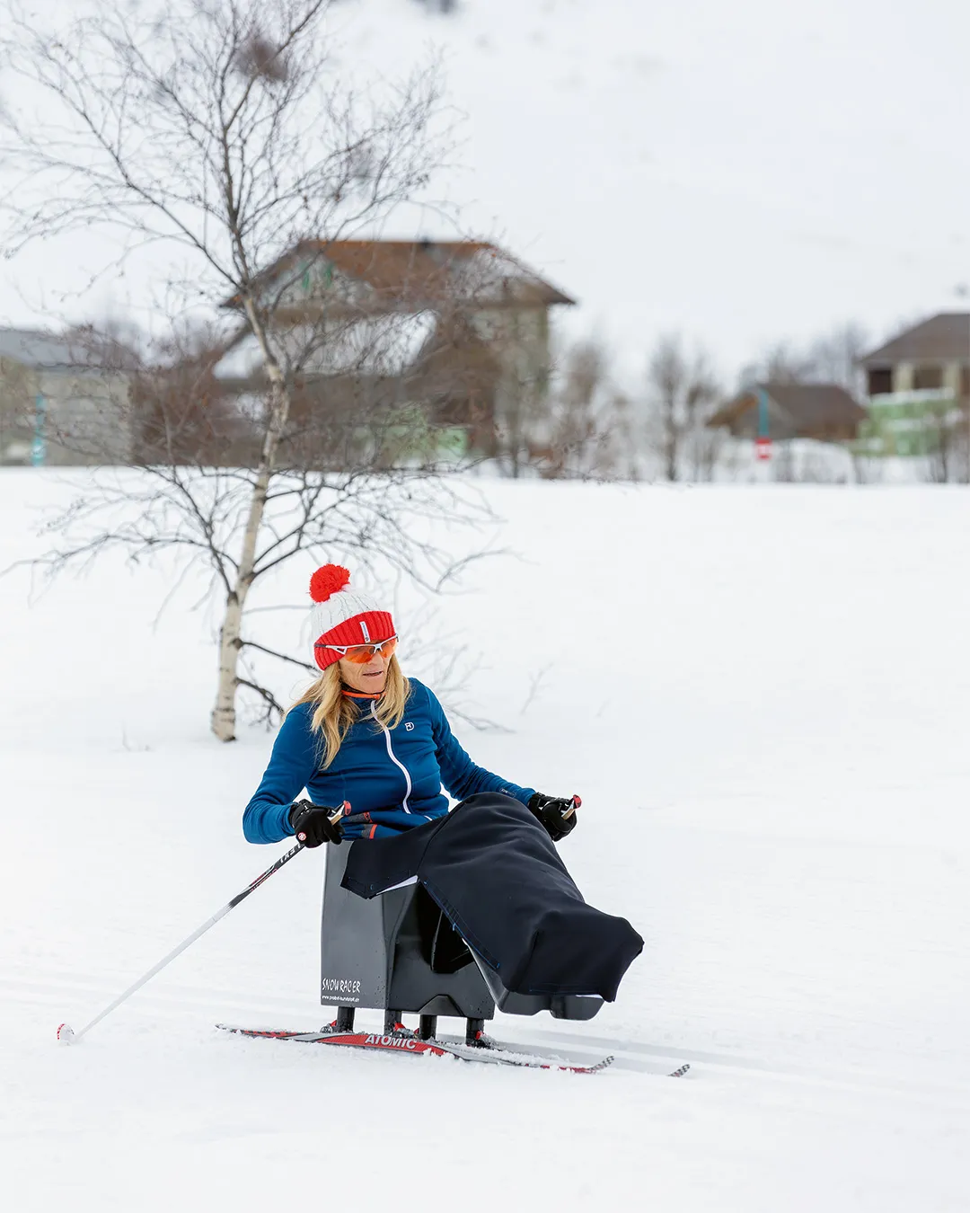 Gabriela Bühler im Langlaufschlitten