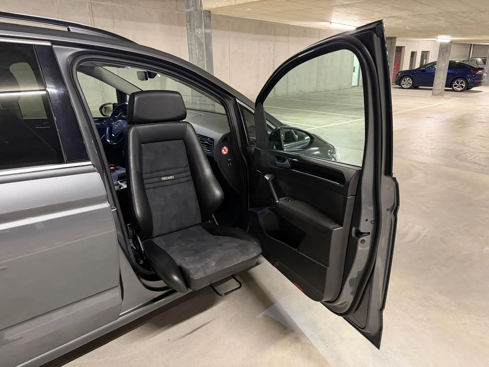 occasion-vw-touran-hofer-04.jpg