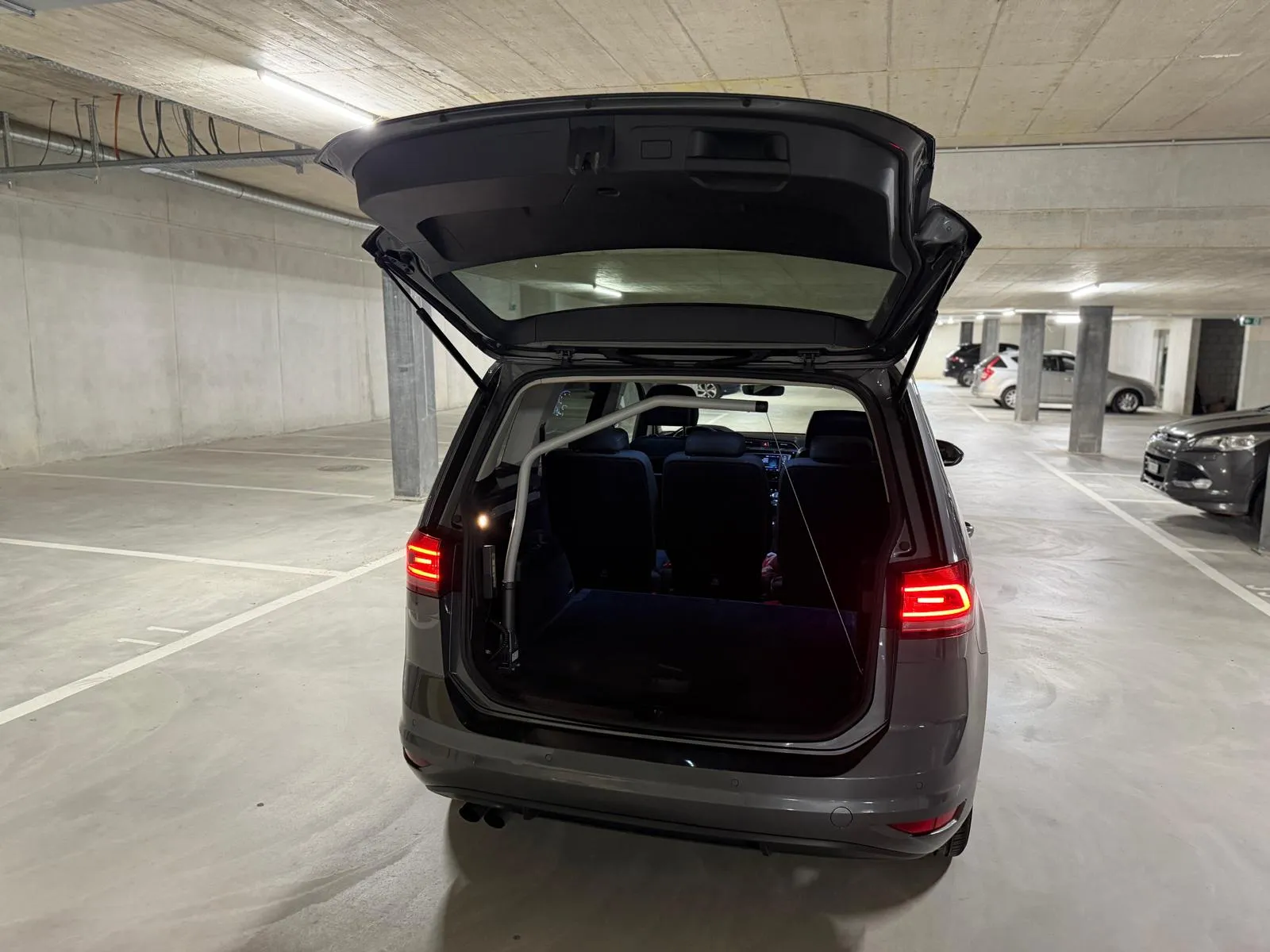 occasion-vw-touran-hofer-07.jpg