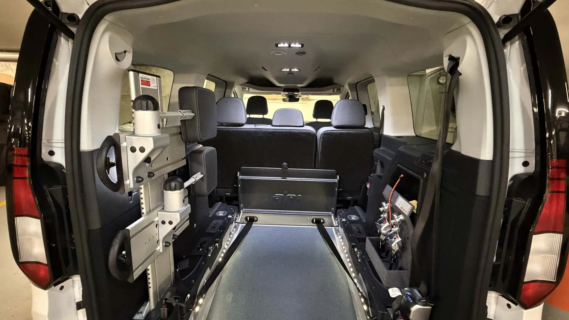 occasion-vw-caddy-wipf-04.jpg