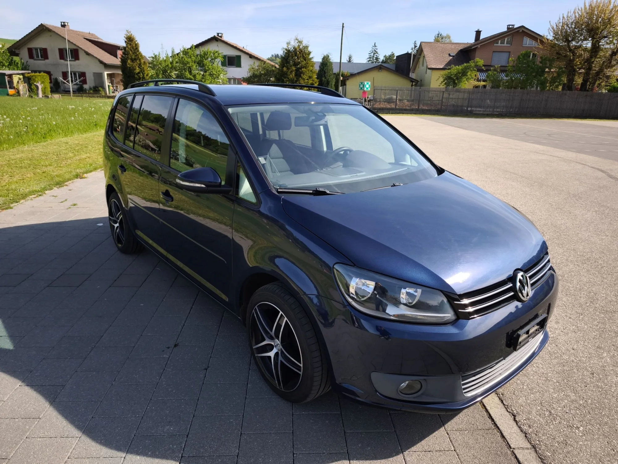 occasion-vw-touran-studer-03.jpg