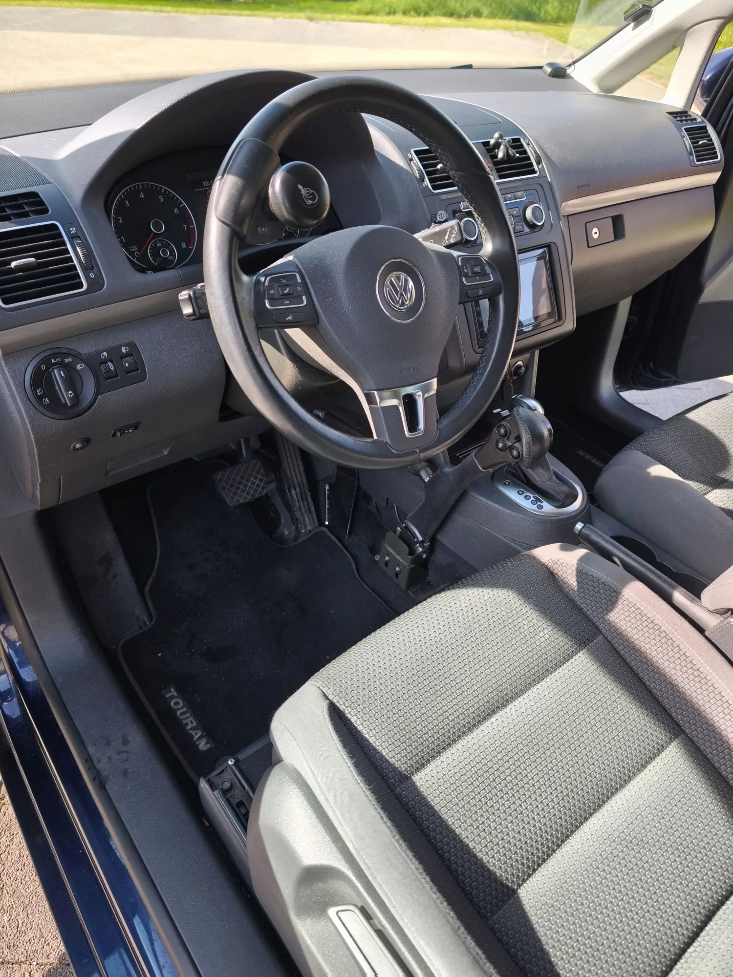 occasion-vw-touran-studer-07.jpg