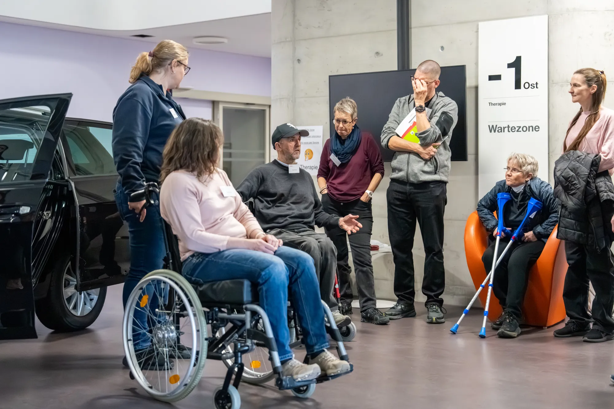 Workshop First Responder Symposium mit einer Person im Rollstuhl