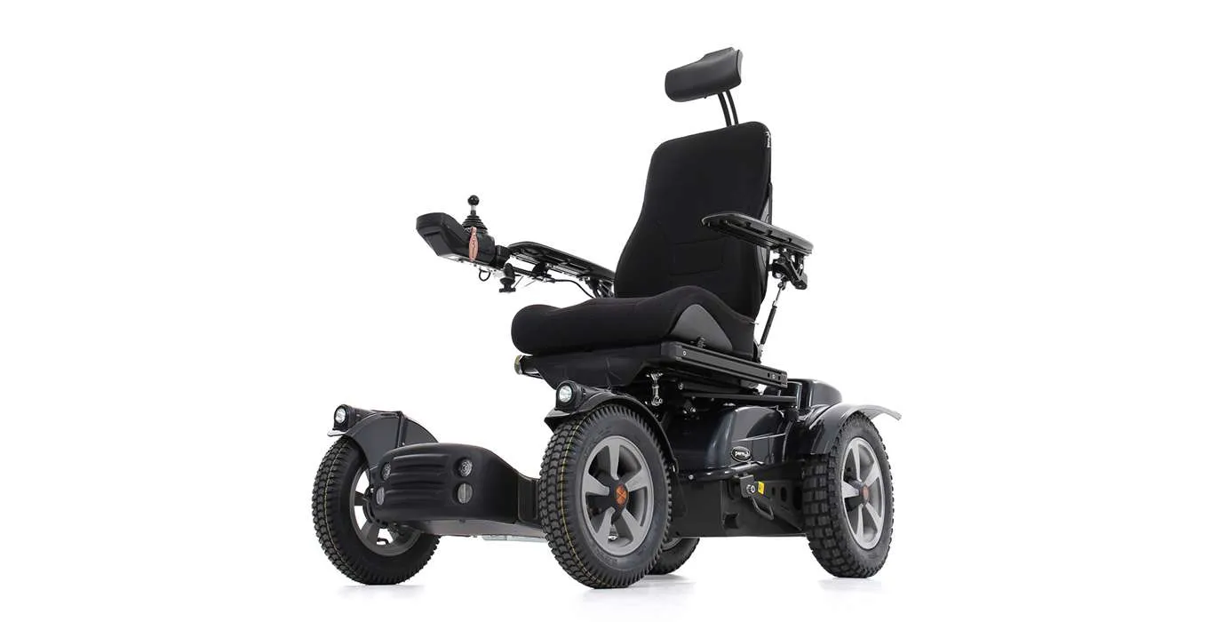 Orthotec Rehabilitationstechnik Elektro-Rollstuhl Aussenbereich Permobil X850
