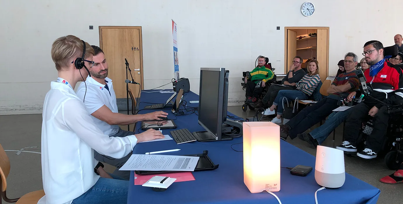 Referat und Vorführungen zum Thema Computereingabehilfen.