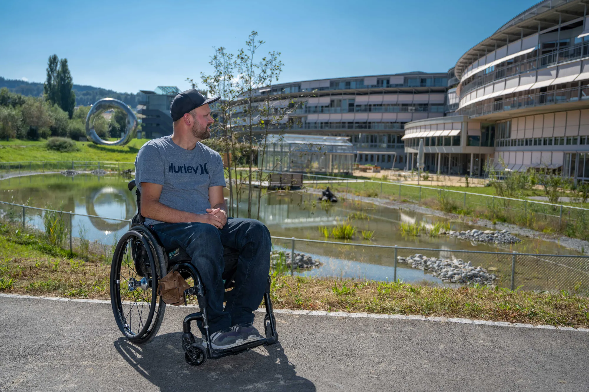 Peti Roos beim Therapiegarten