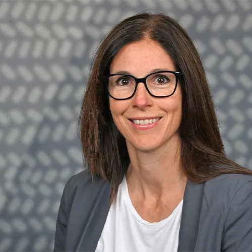 Portraitbild Orthotec Verwaltungsraetin Nadia Muenzel