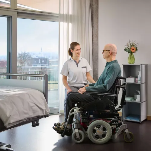 Berufsportrait Pflegefachperson